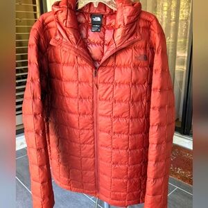 NWOT THE NORTH FACE MEN'S THERMOBALL ECO HOODIE 2. JACKET